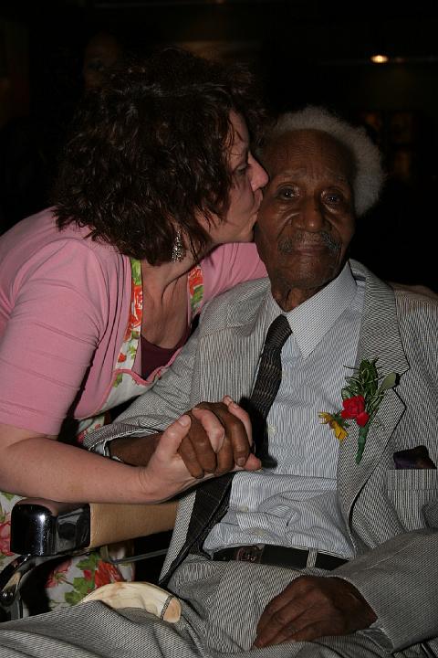 v20070425_HueyLong_is_103 170 